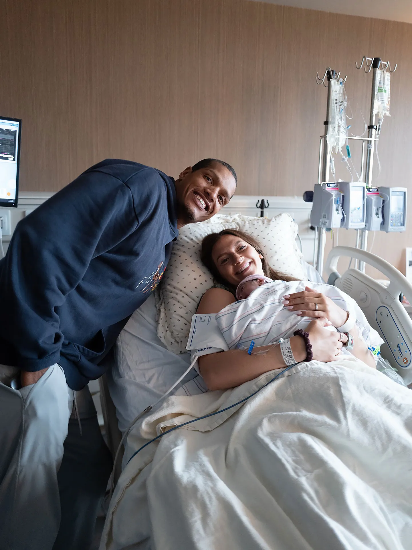 Feature Allison Kuch Postpartum Experience Has Been So Different With Baby No 2