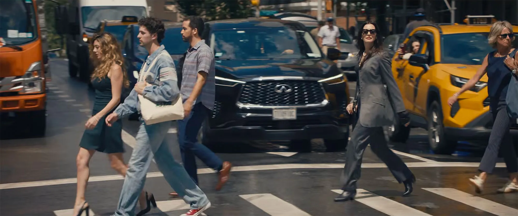 Feature Fans Spot Apparent Editing Error in Devil Wears Prada 2 Trailer as Anne Hathaway Crosses the Street
