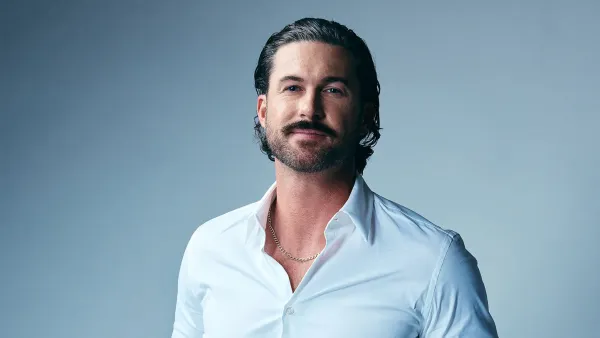 Feature Riley Green 25 Things