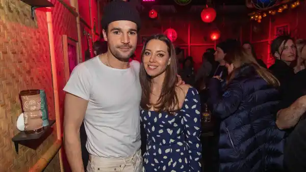 Who Is Chris Abbott? What to Know About Aubrey Plaza’s Partner Before 1st Baby