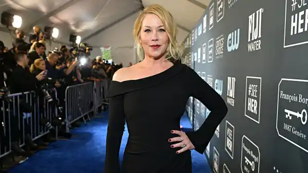GettyImages-1199097714 Christina Applegate Speaks Out After Reported Hospitalization