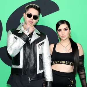 Juan de Dios Pantoja y Kimberly Loaiza.