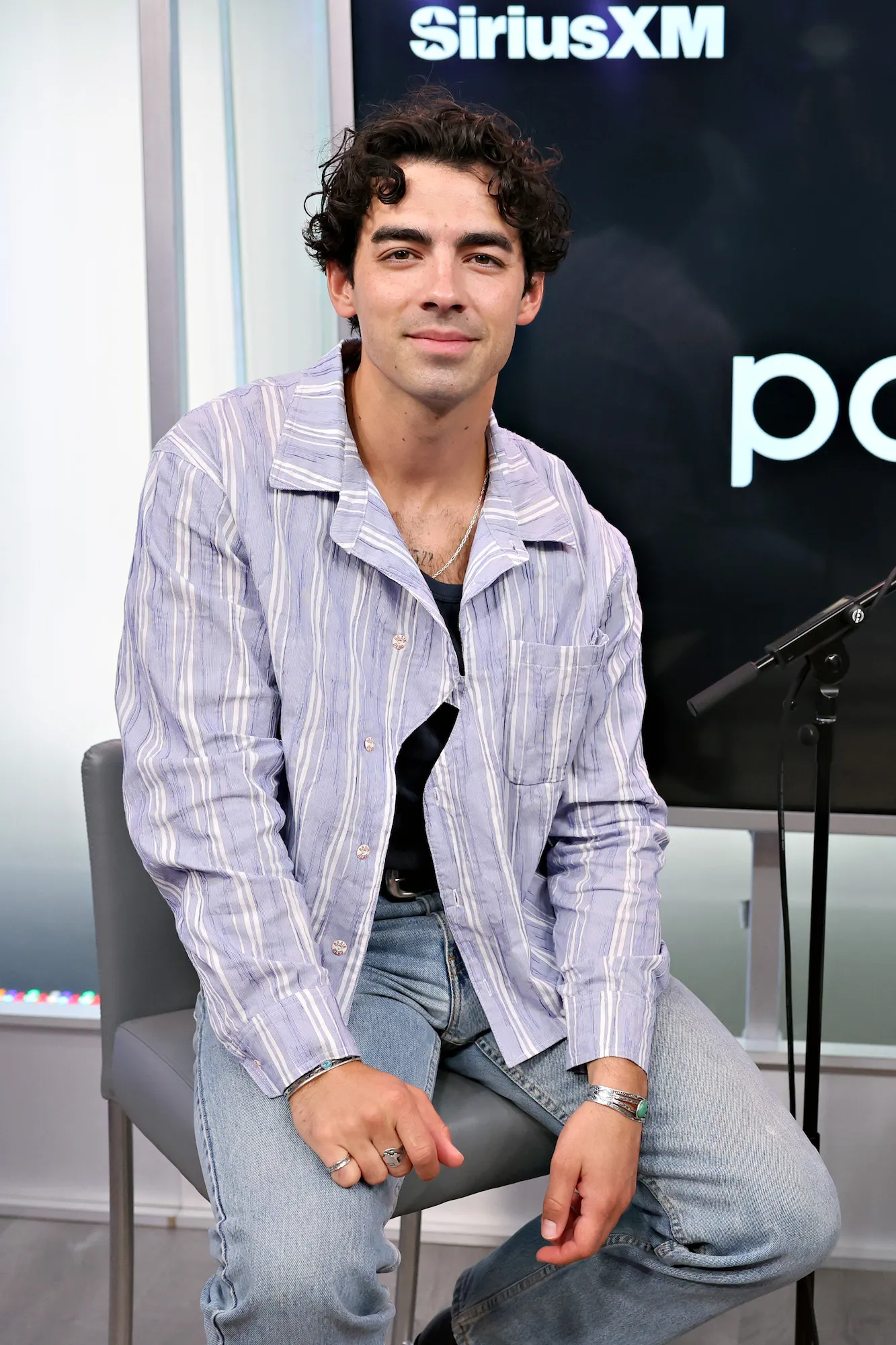 GettyImages-2162430073Joe-Jonas-Goes-Instagram-Official-With-His-Girlfriend-Tatiana-Gabriela.jpg