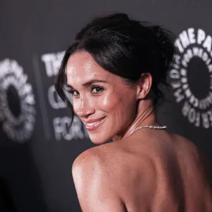 meghan markle loafers