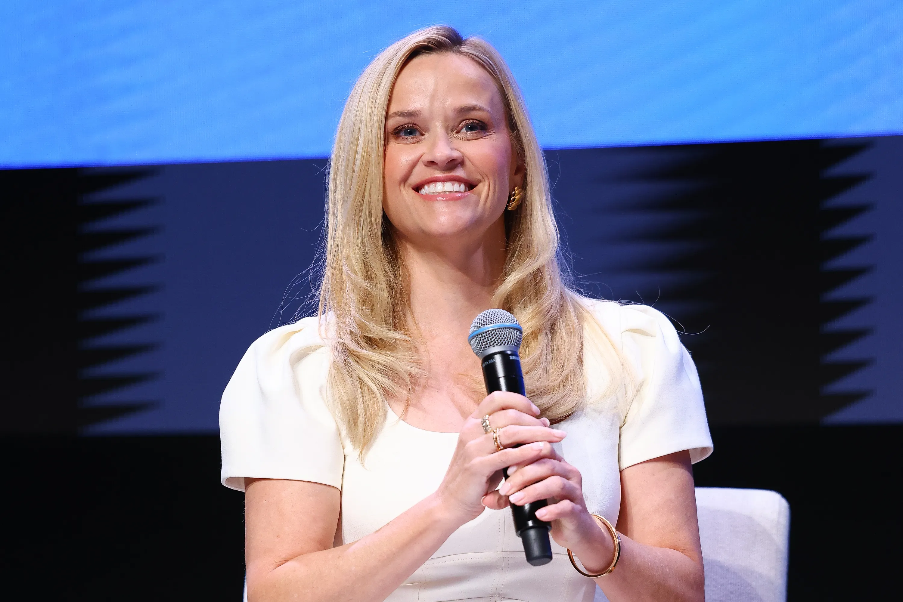 reese witherspoon jeans