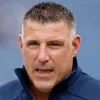 GettyImages-2242022353 Mike Vrabel 2025