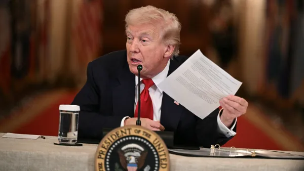 GettyImages-2264582910 Trump at college sports roundtable