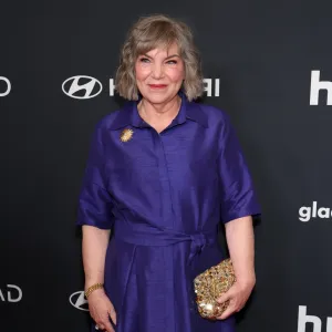 Inside Facts of Life Star Mindy Cohn Private World After Sharing Cancer Diagnosis