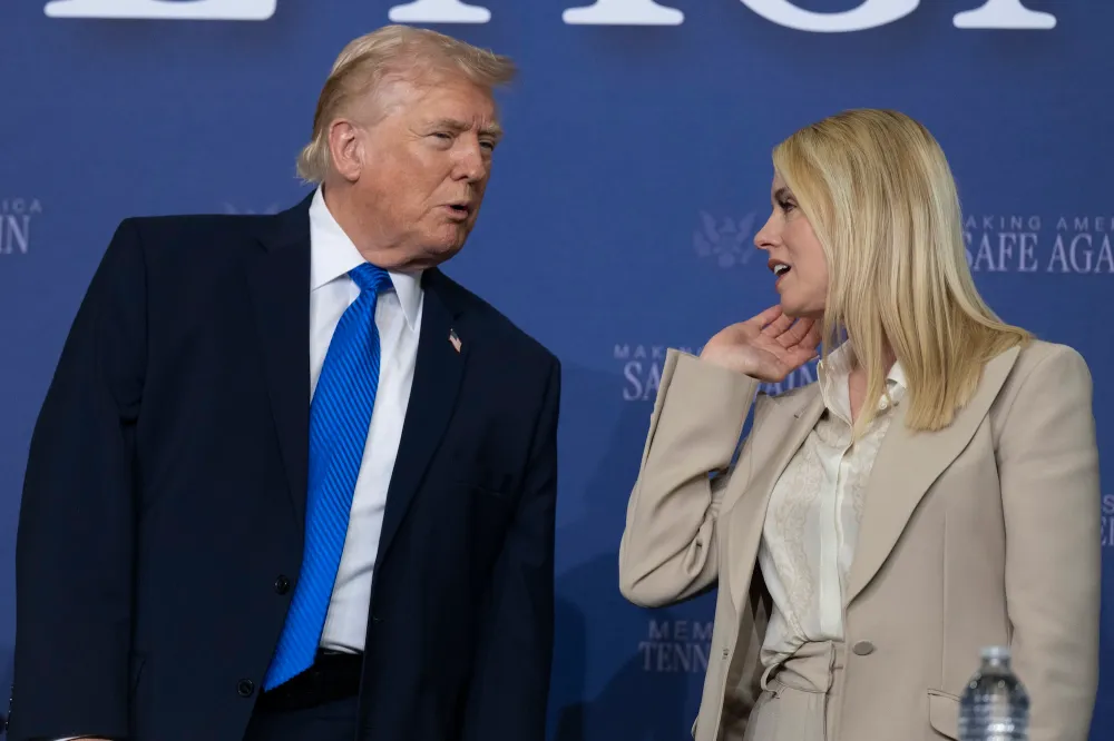 GettyImages-2268905768 why was pam bondi fired donald trump