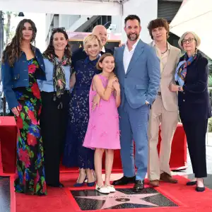 GettyImages-2269975887-noah-wyle-family