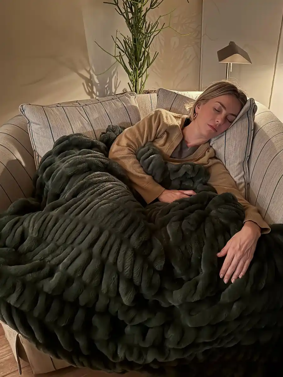 Julianne Hough They Take Power Naps Just Like Us