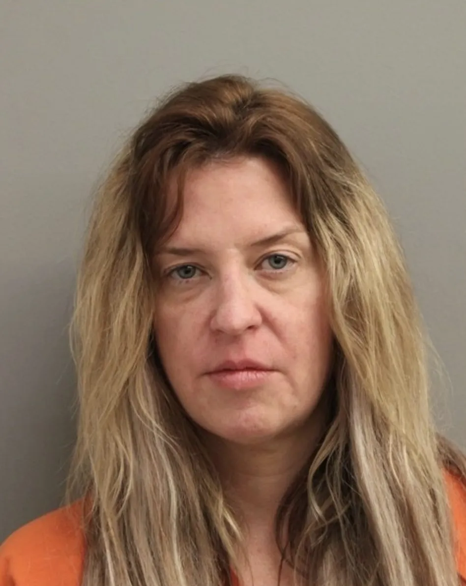 Lindsay Lohans Stepmom Kate Arrested for Attacking Dad Michael