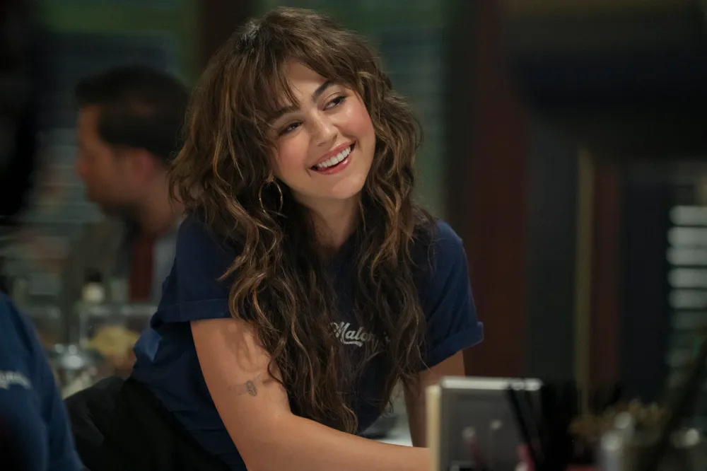 Which 'Off Campus' Couples Ended Up Together? Book Order Explained