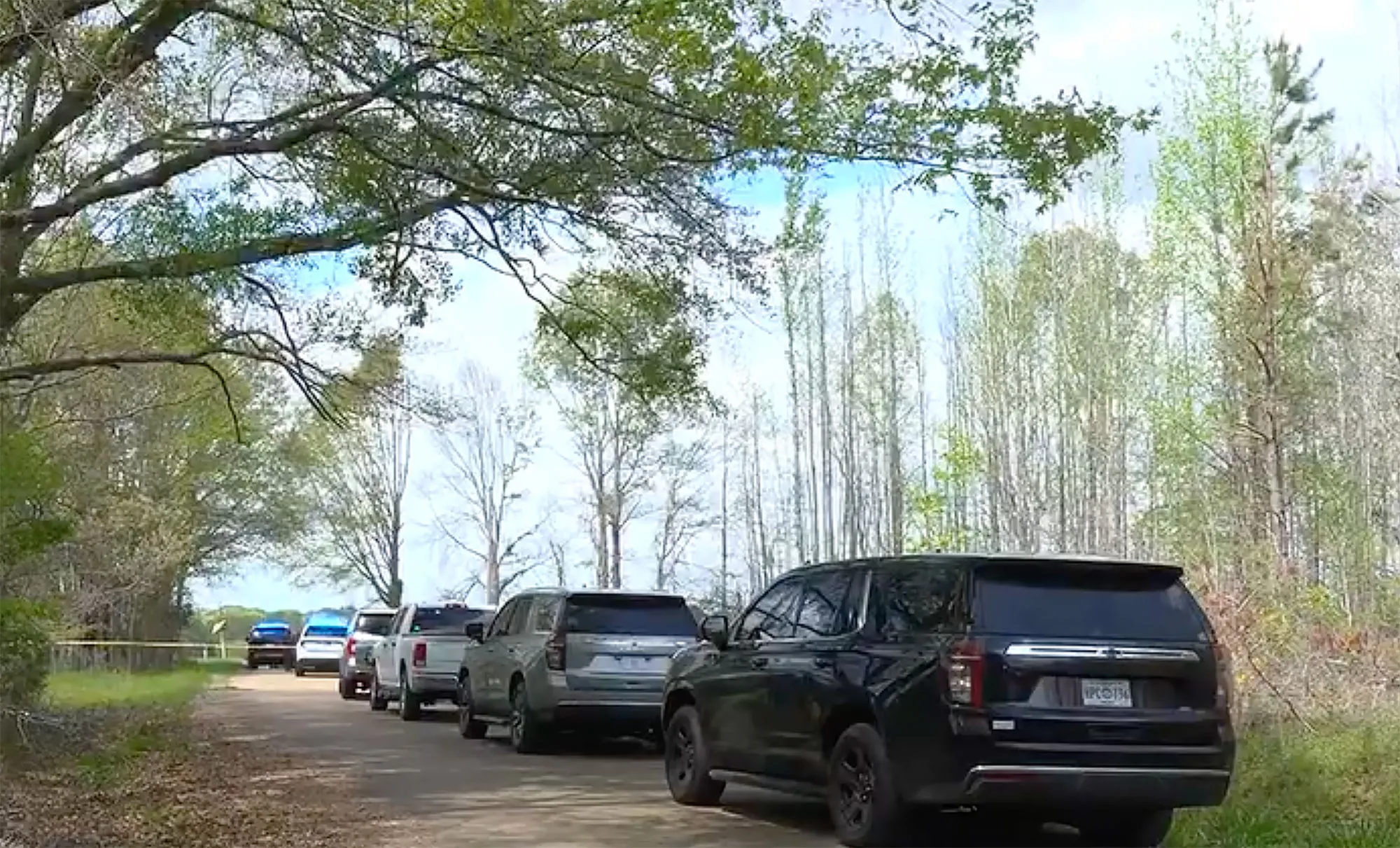 Sanitation Workers Find 2 Missing Teens Found Dead on Side of Road