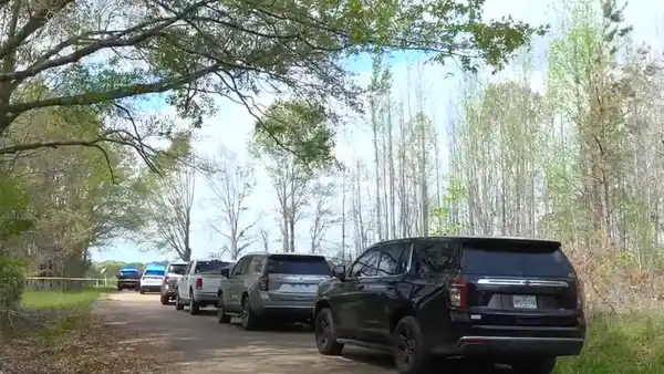 Sanitation Workers Find 2 Missing Teens Found Dead on Side of Road