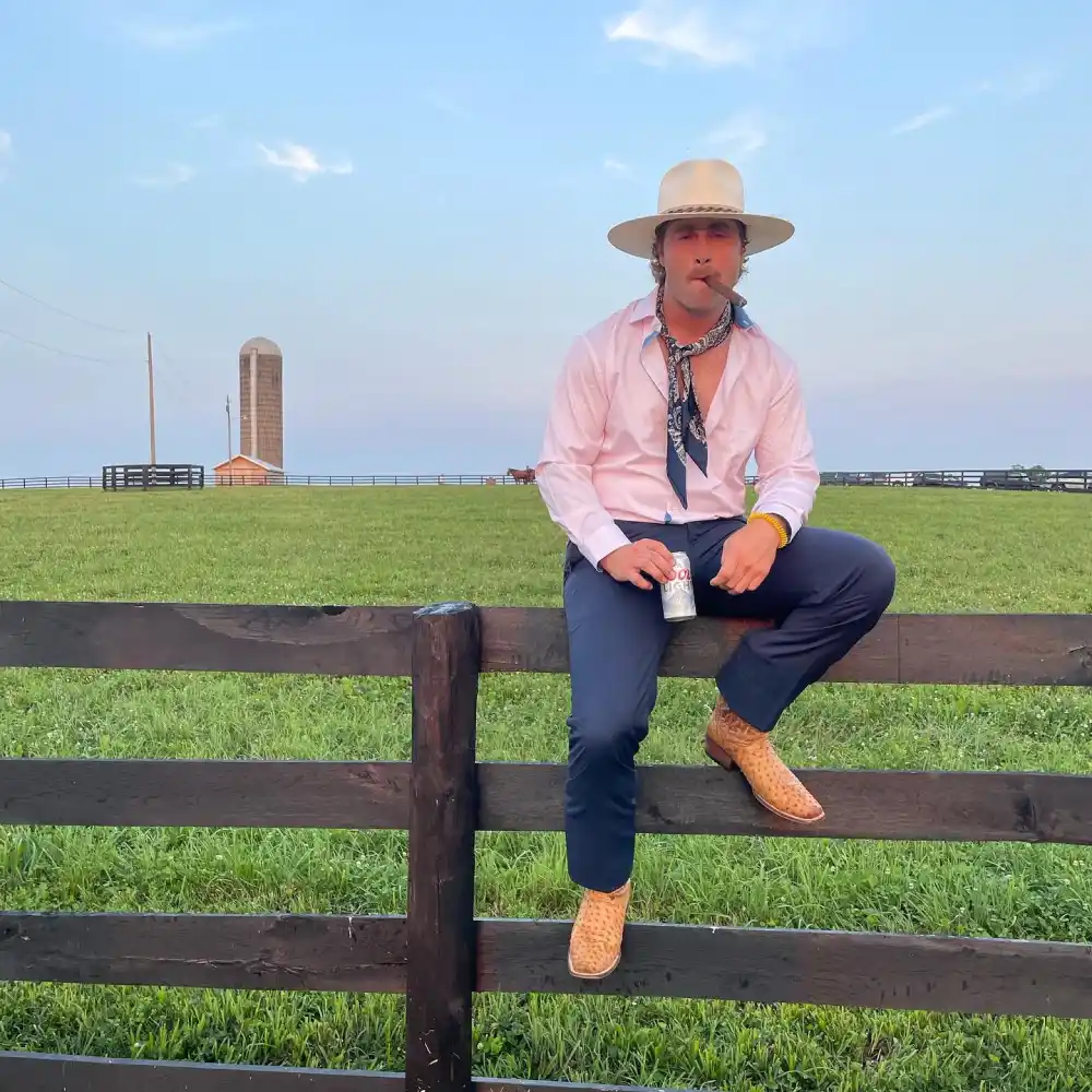 Who Is Lainey Wilson Engaged To What to Know About Her Fiance Devlin Duck Hodges