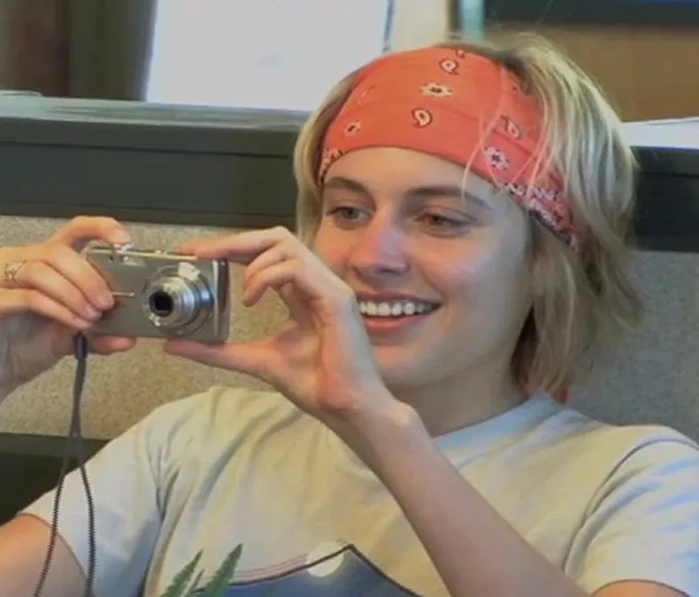 Greta Gerwig in Yeast