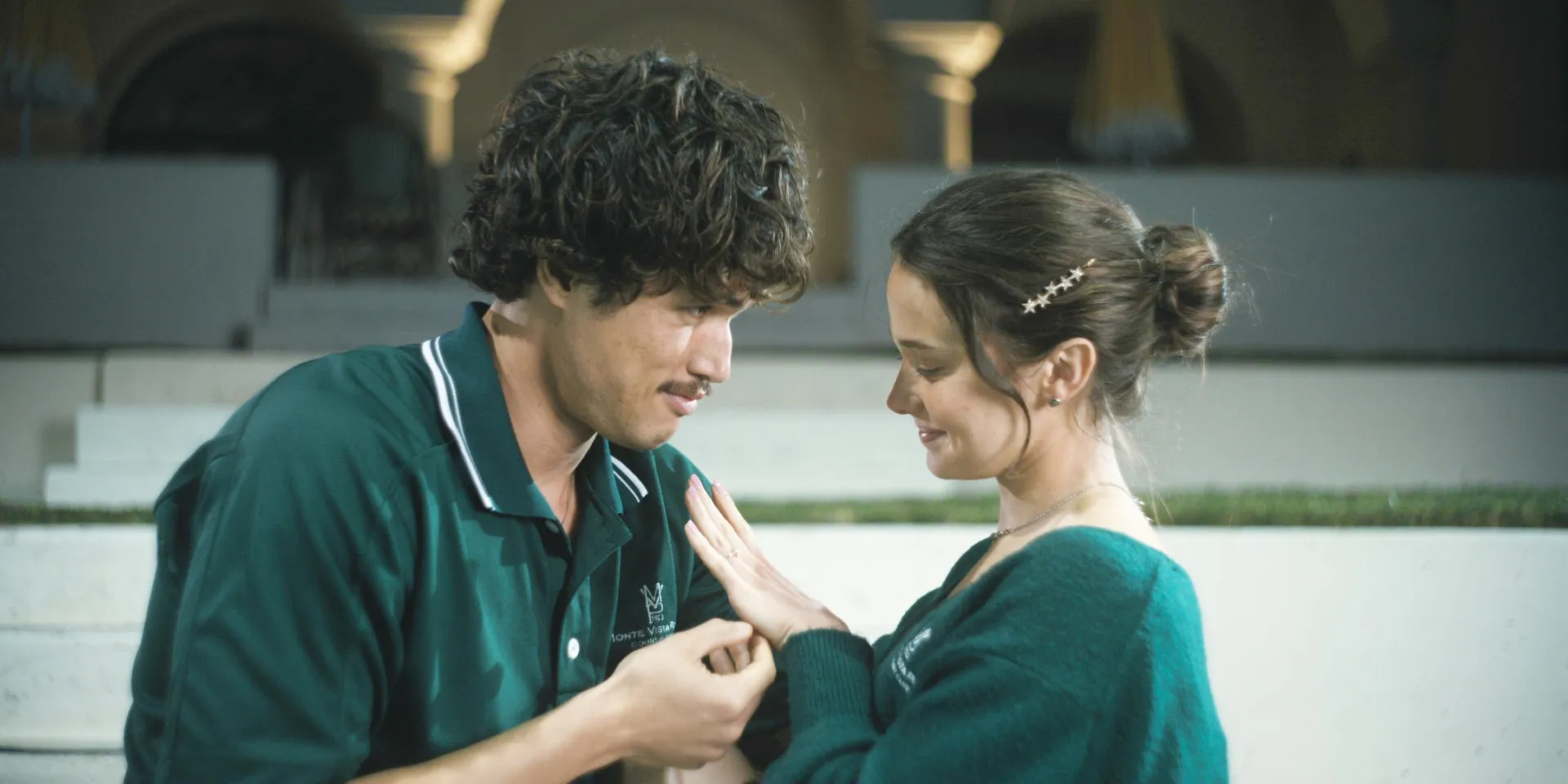 Charles Melton and Cailee Spaeny in Beef season 2