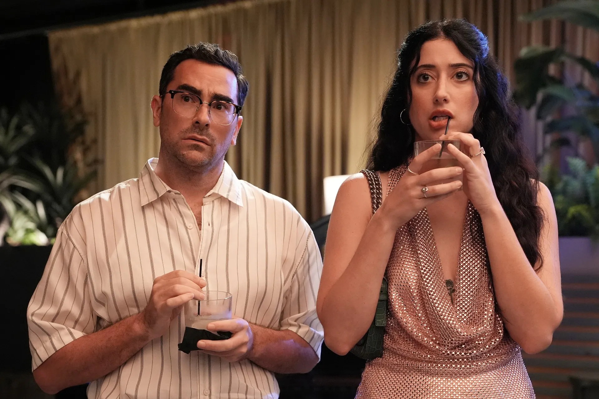 Dan Levy and Taylor Ortega in Big Mistakes