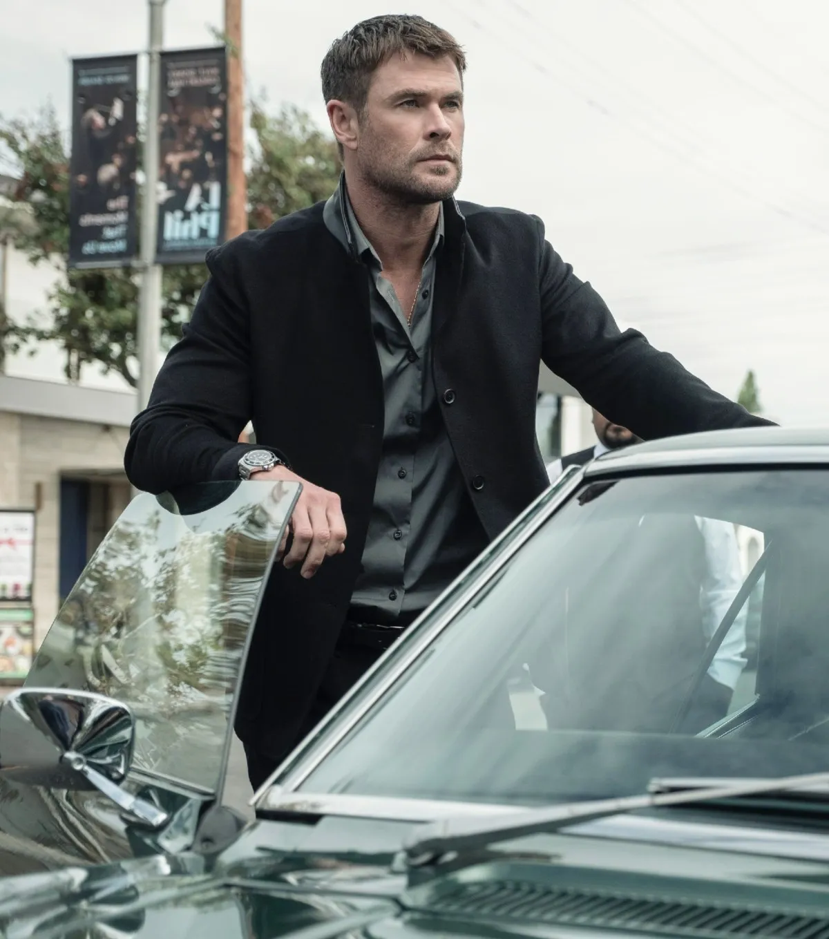 Chris Hemsworth in Crime 101