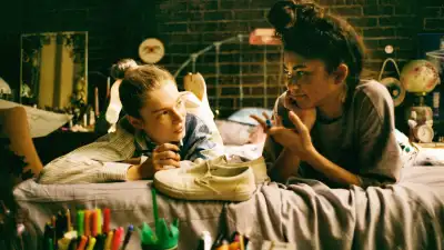 Hunter Schafer and Zendaya in Euphoria special episode 1