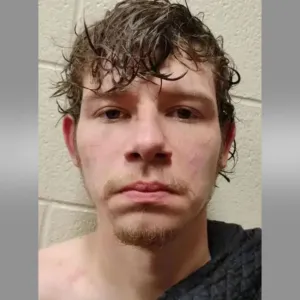 Man Fatally Shoots Pregnant Mom, 22, and Her Unborn Baby in Kentucky Parking Lot