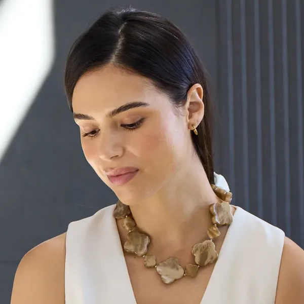 Hot Girls Pearls’ Clover Cooling Necklace