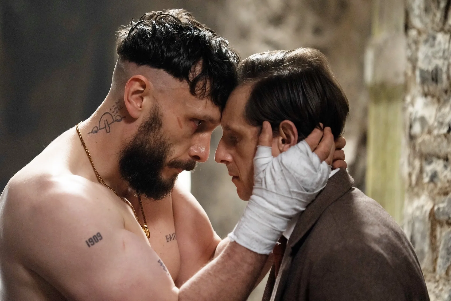 Richard Gadd and Jamie Bell in Baby Reindeer