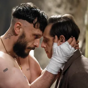 Richard Gadd and Jamie Bell in Baby Reindeer