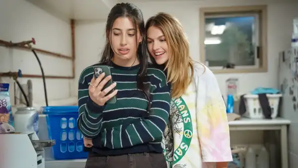 Sadie Sandler and Chloe East in Roommates