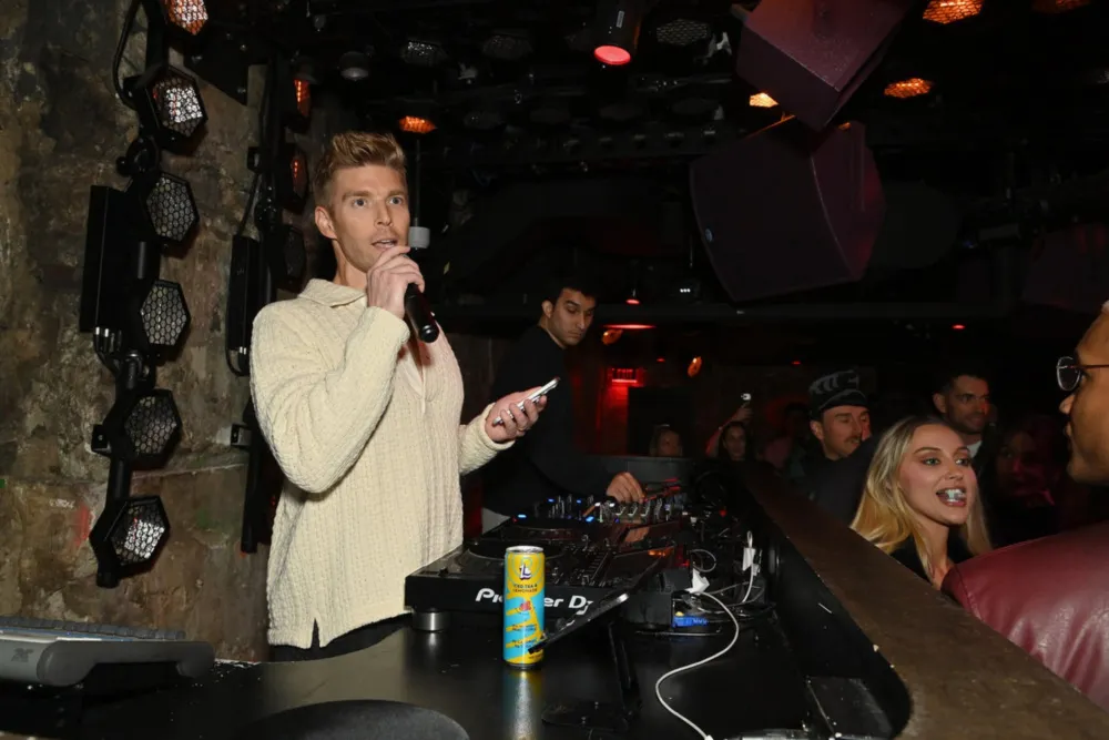 Kyle Cooke Reveals His Social Media Status With Summer House Cast