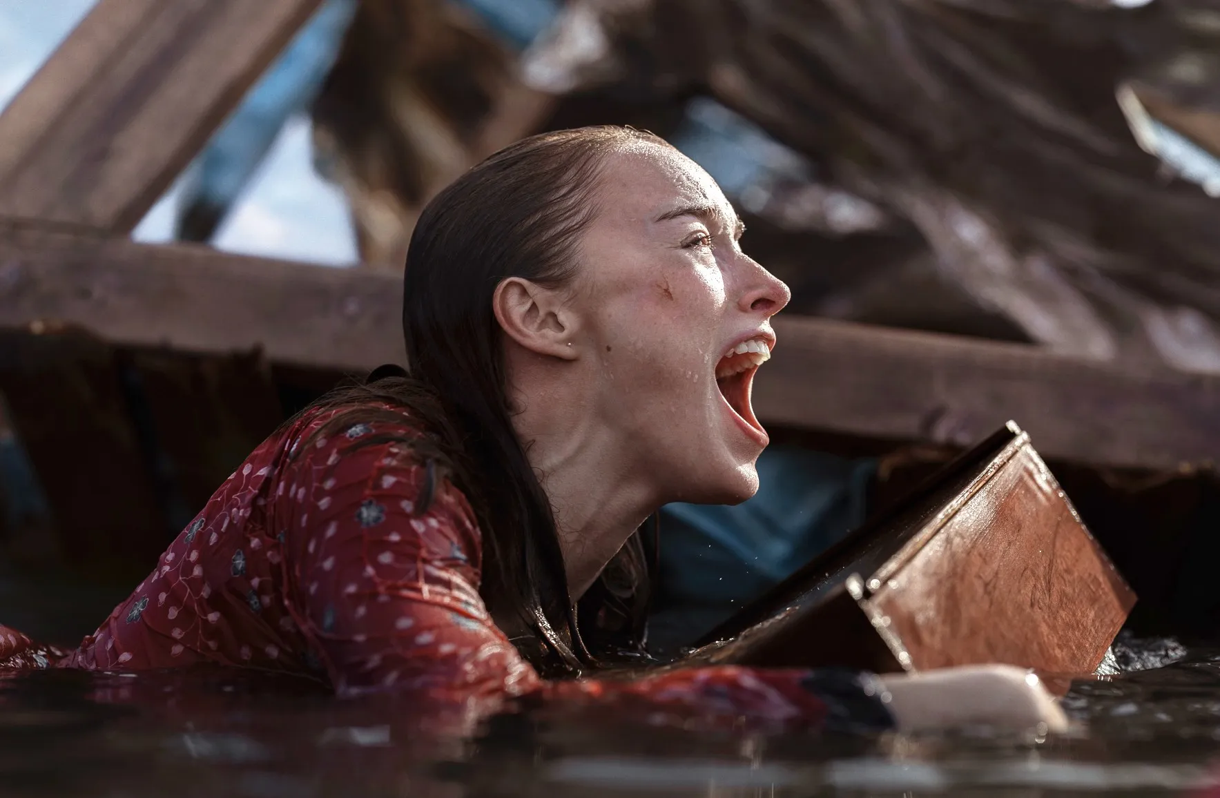 Phoebe Dynevor in Thrash