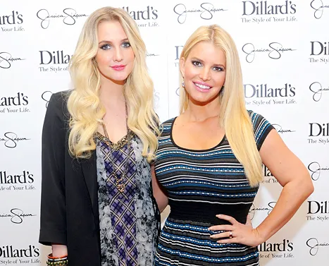 Ashlee Simpson and Jessica Simpson