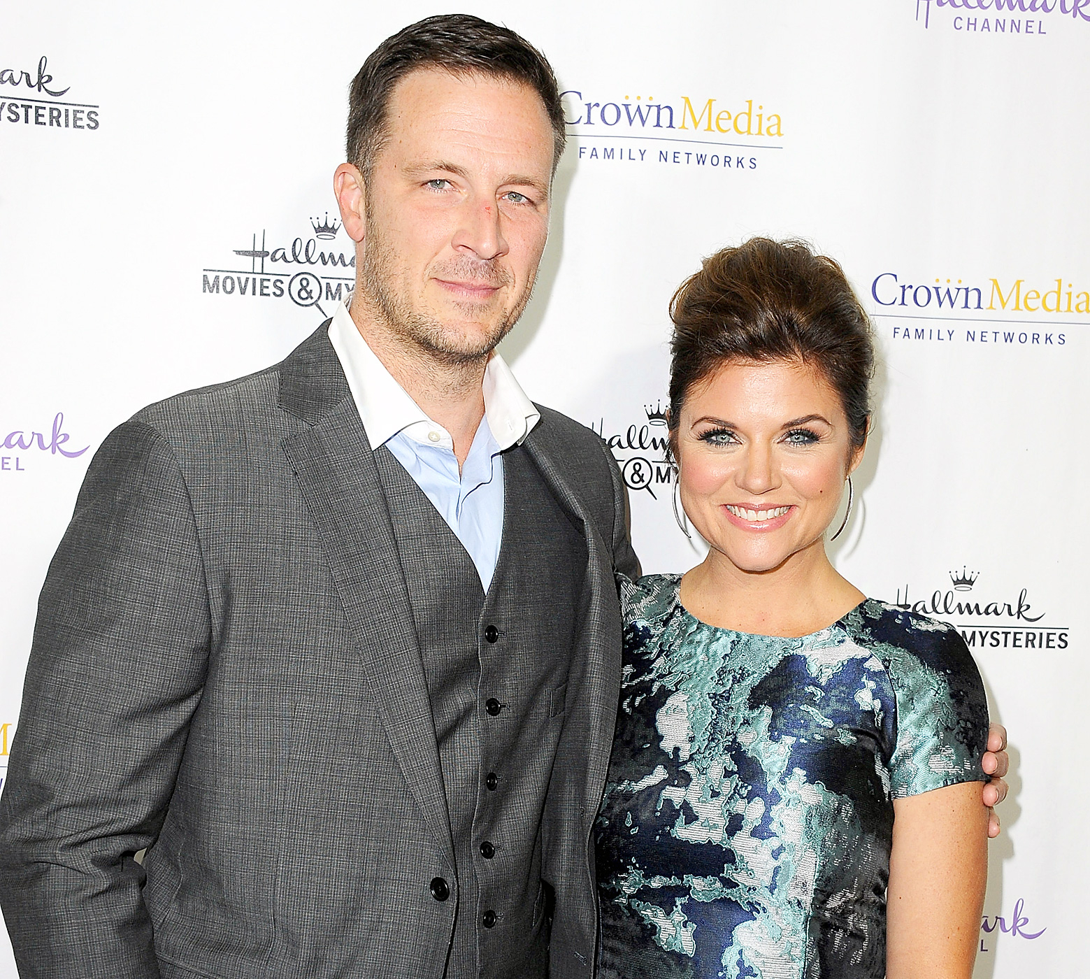 Tiffani Thiessen and Brady Smith
