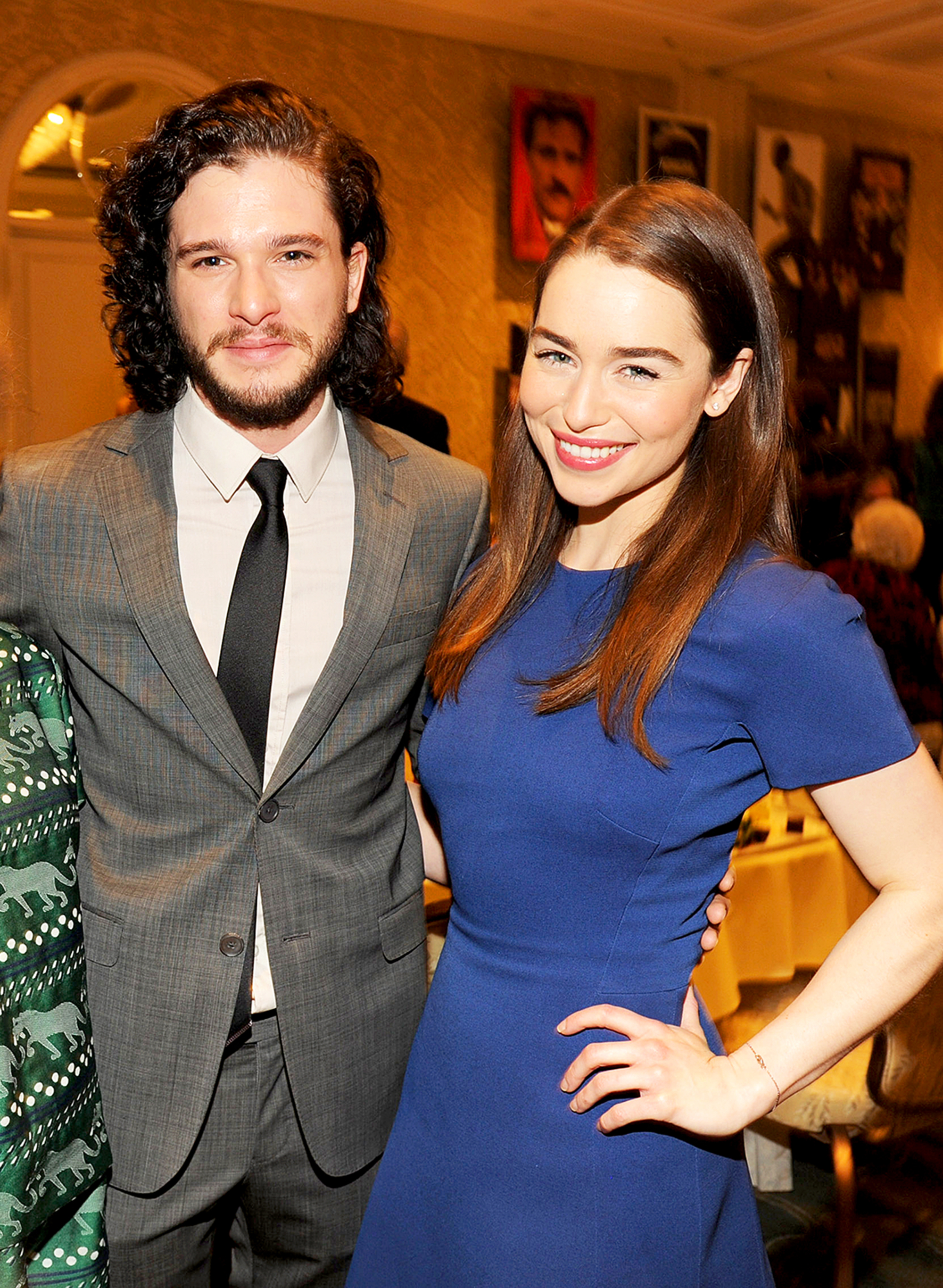 461688897_kit harington emilia clarke zoom afd1041a b0ae 43ca bfa5 f764e1553a3a
