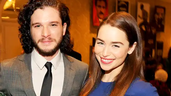 461688897_kit harington emilia clarke zoom afd1041a b0ae 43ca bfa5 f764e1553a3a