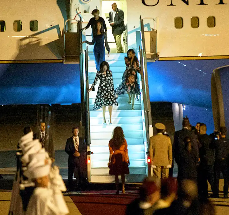 Michelle Obama, Malia Obama and Sasha Obama
