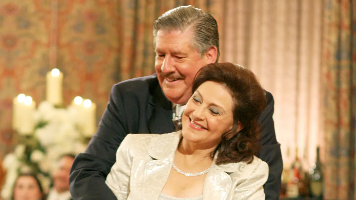 Kelly Bishop and Edward Herrmann
