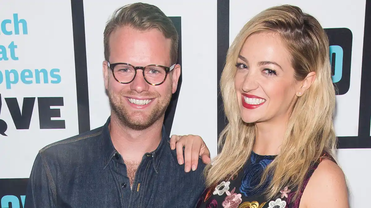 Abby Elliott, Bill Kennedy