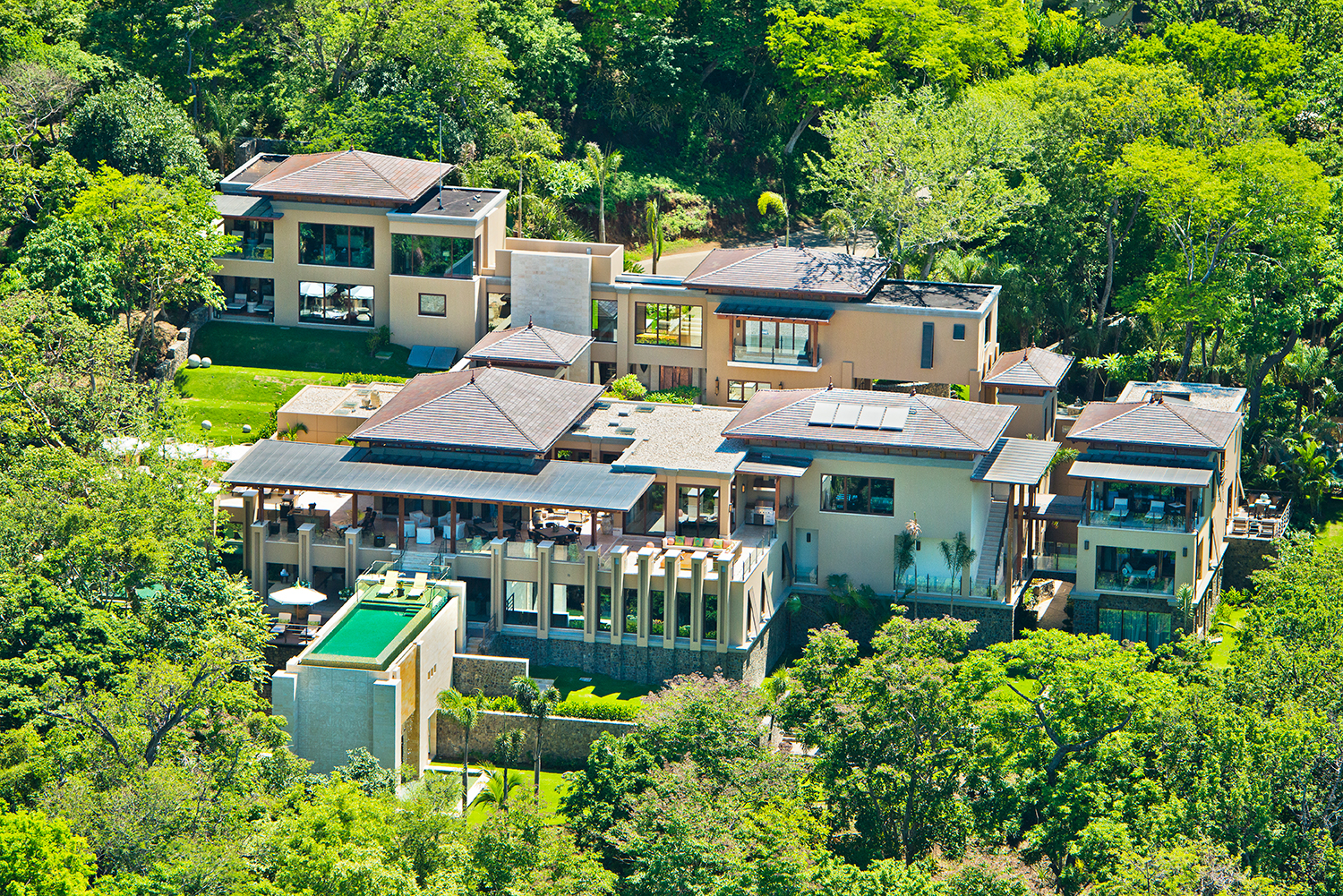 Aerial villa manzu1 ad4cee77 baf2 49c5 bb19 30b236a2d137