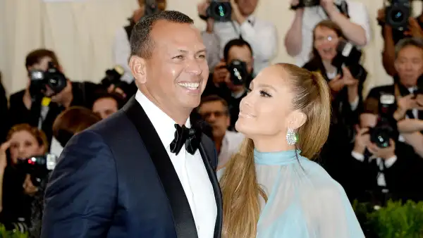Alex rodriguez jennifer lopez zoom 47040e1e 9462 4d03 8cad 96649a708c6a