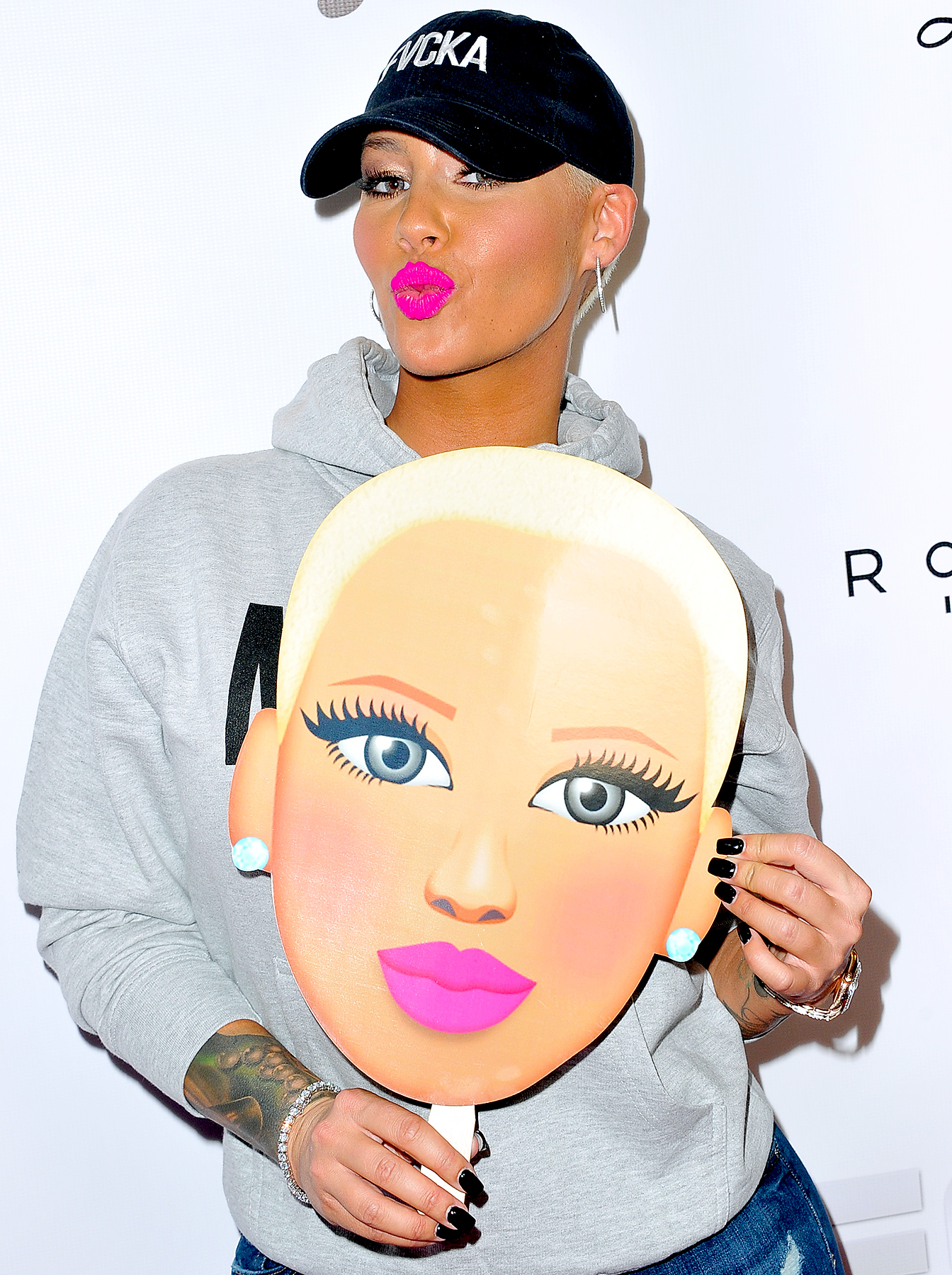 Amber rose zoom 3831bf22 def1 4231 805d 096199bea8ff