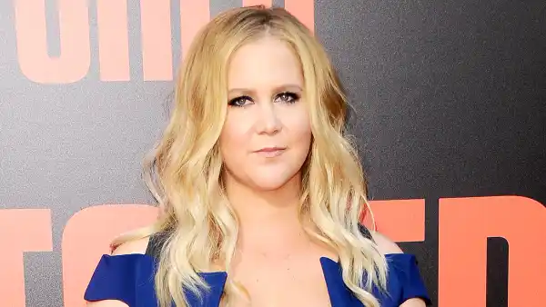 Amy schumer zoom 66886049 38d3 48c0 850f a532e8f6d2e5