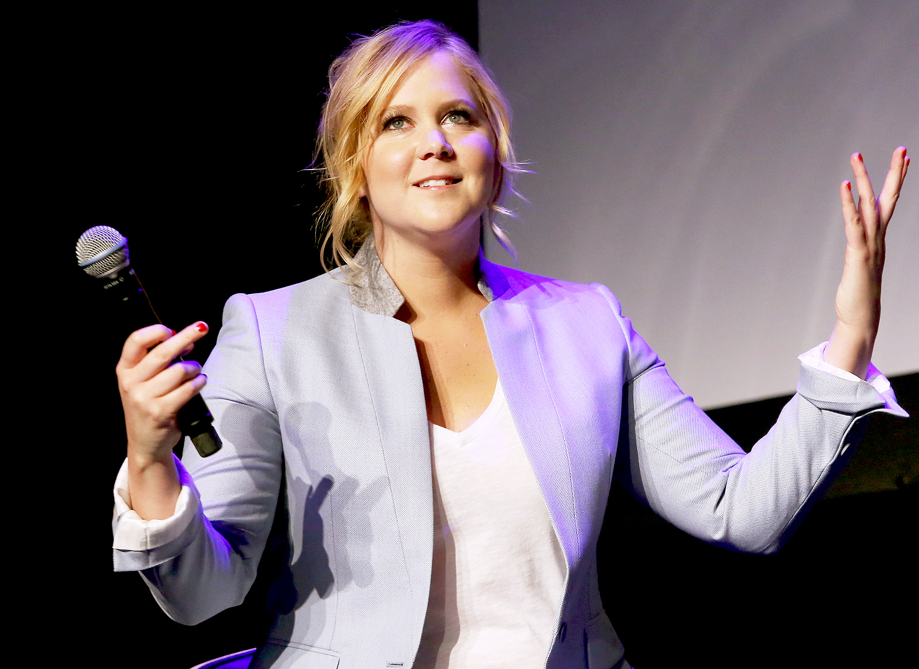 Amy schumer zoom a6bc90d1 db4d 43fe 8efa f90731b88d0f