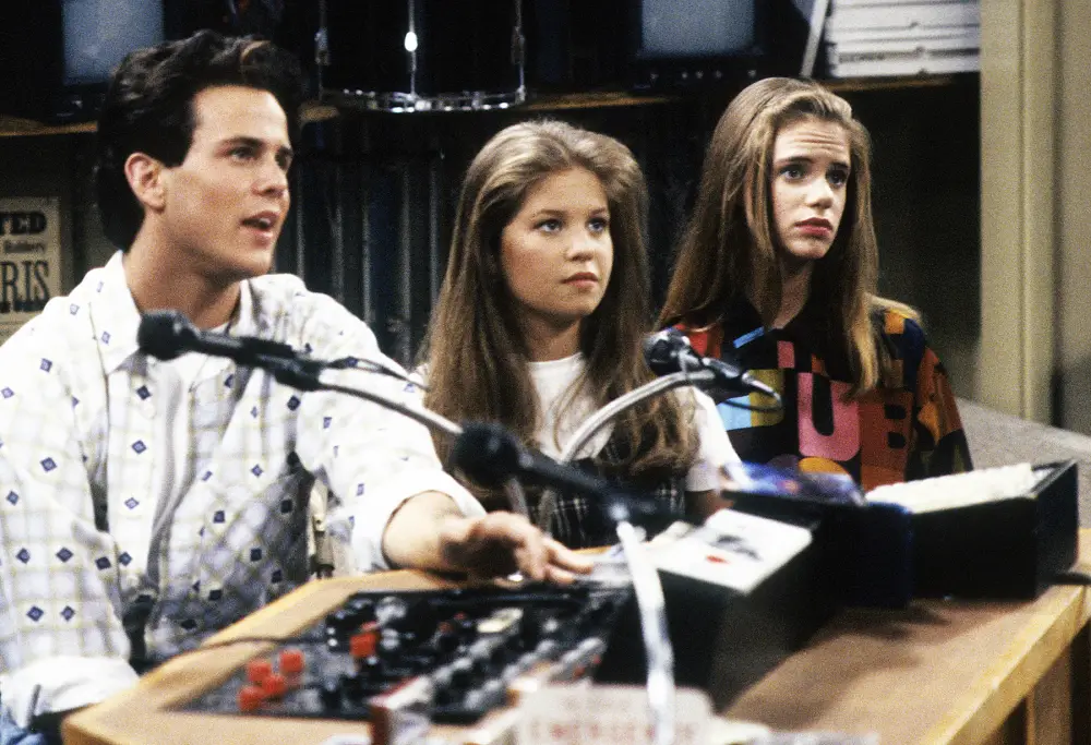 Candace Cameron Bure and Andrea Barber in 1993