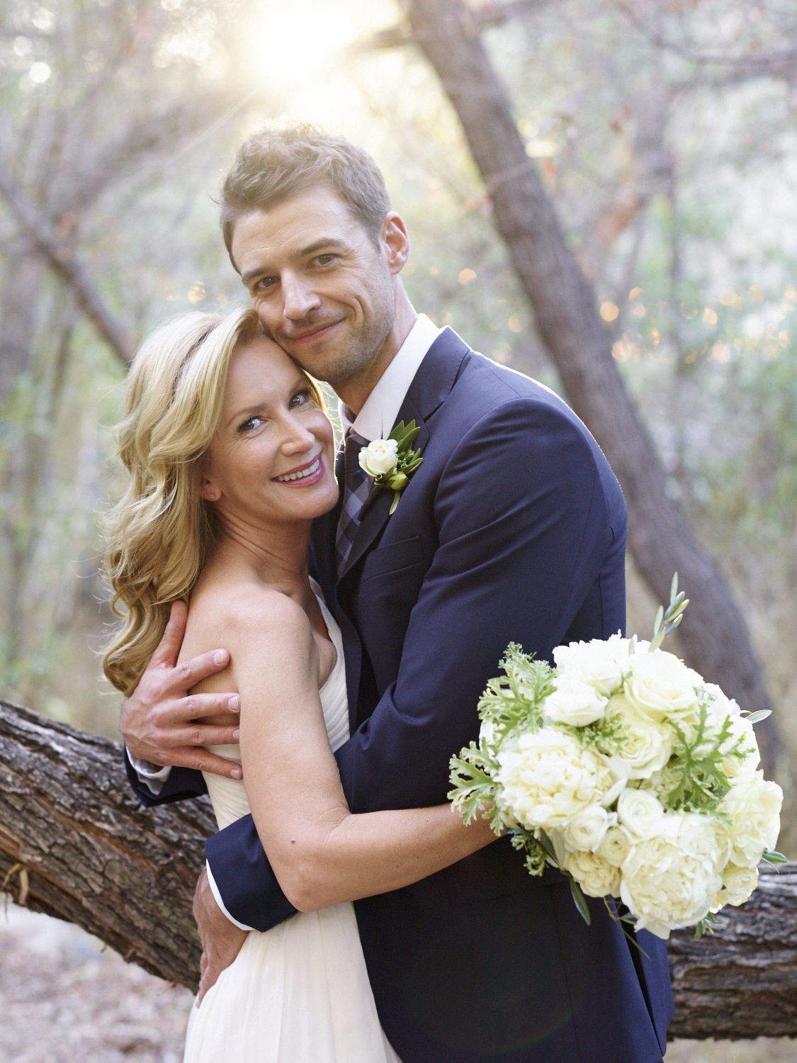Angela kinsey josh snyder 055089 braedon flynn 87fe4aeb 5e84 490d a2bc 32cd31326998