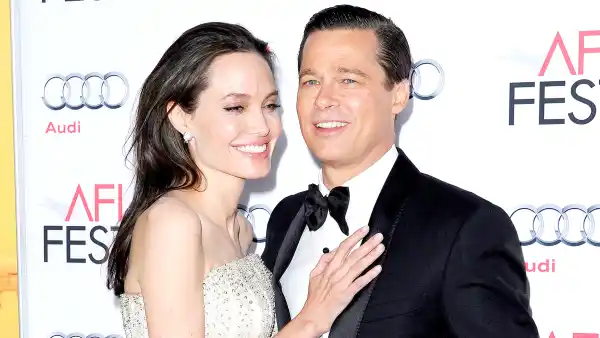Angelina and brad divorce off 081332f7 4666 4348 a01c 99aaaa221055