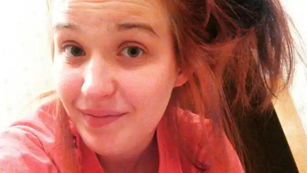 Anna cardwell zoom 35be5a9d f02f 4dc3 b1b6 daf32bf1e70b