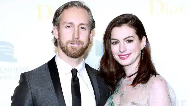 Anne hathaway adam shulman 2 473ec1b9 ca16 414c 9595 03455b0604df