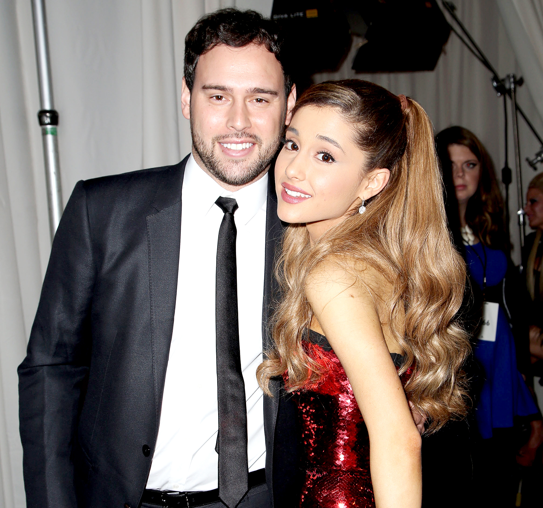 Ariana grande and scooter braun 86e11ffa 8778 4c50 a4f2 28380dbc8bd4